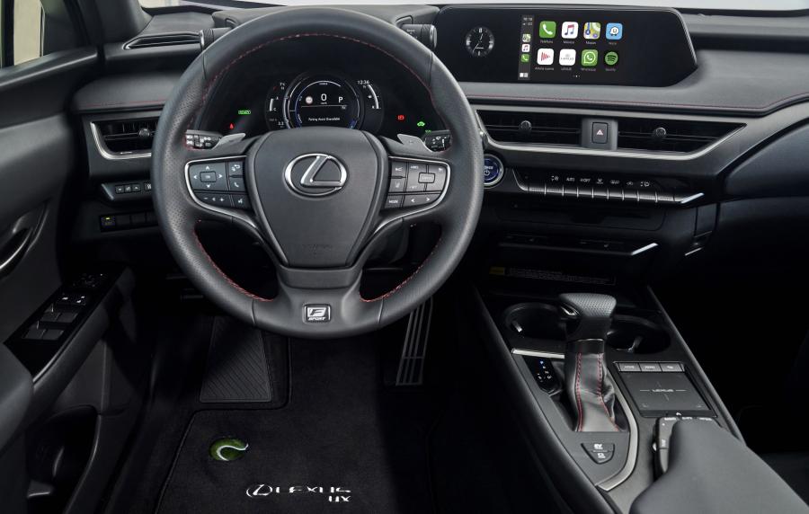 Торпедо Lexus UX250h Tennis Cup 2019 года  (ES) (фото 10 из 13)